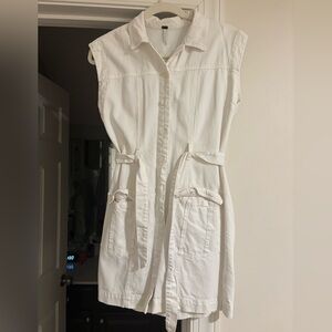 White Sleeveless Button-Down Dress